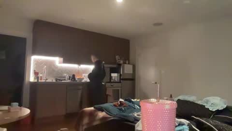 Snapshot of angeleleven11 chatting on January 19, 2025, 3:32 pm angeleleven11 online show from January 19, 2025, 3:32 pm