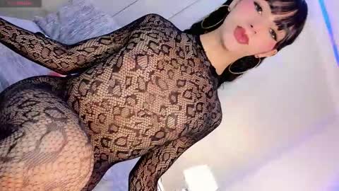 angeles_bust online show from November 11, 2025, 8:53 pm