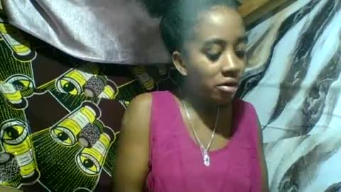 Snapshot of angelettee chatting on June 17, 2026, 6:49 am Angelettee online show from June 17, 2026, 6:49 am