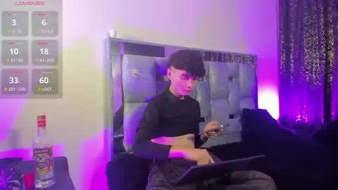 Foxxx Angel online show from August 8, 2026, 4:14 am