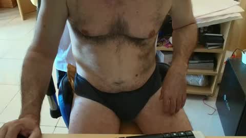 Snapshot of angelgarcia269 chatting on December 19, 2025, 12:01 pm angelgarcia269 online show from December 19, 2025, 12:01 pm