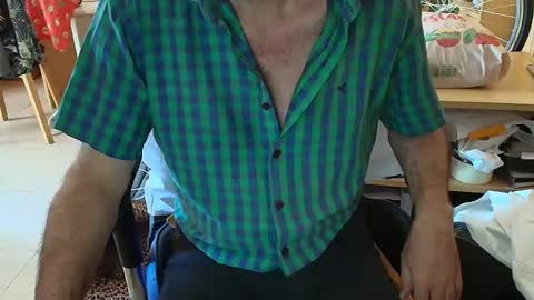 Snapshot of angelgarcia269 chatting on January 6, 2026, 12:42 pm angelgarcia269 online show from January 6, 2026, 12:42 pm