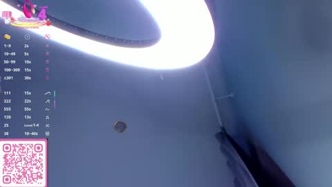 Snapshot of angelic_pricess chatting on January 15, 2026, 10:53 am Emma online show from January 15, 2026, 10:53 am