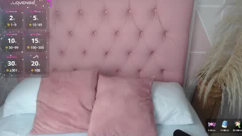 A N G E L I C A online show from December 27, 2024, 12:23 pm