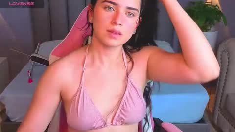 A N G E L I C A online show from September 25, 2025, 12:20 pm