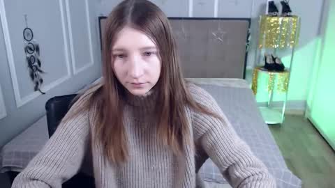 Snapshot of angelica_mrrr chatting on February 9, 2025, 5:50 am Angelica online show from February 9, 2025, 5:50 am