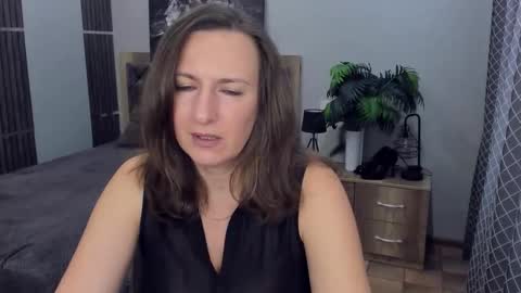 Snapshot of angelicacream chatting on March 1, 2026, 9:22 am AngelicaCream online show from March 1, 2026, 9:22 am