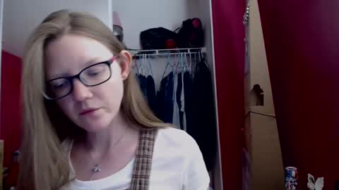 Snapshot of angelicangel3 chatting on February 20, 2025, 12:52 am AngelicAngel online show from February 20, 2025, 12:52 am