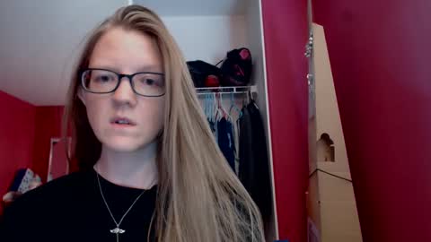 Snapshot of angelicangel3 chatting on September 16, 2025, 6:31 pm AngelicAngel online show from September 16, 2025, 6:31 pm