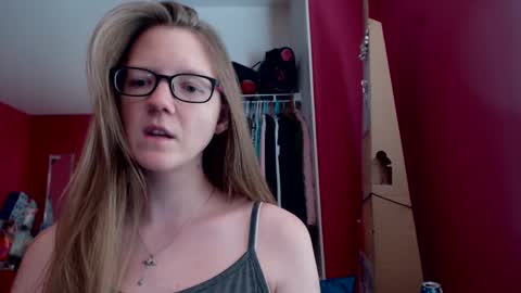 Snapshot of angelicangel3 chatting on September 17, 2025, 9:27 pm AngelicAngel online show from September 17, 2025, 9:27 pm