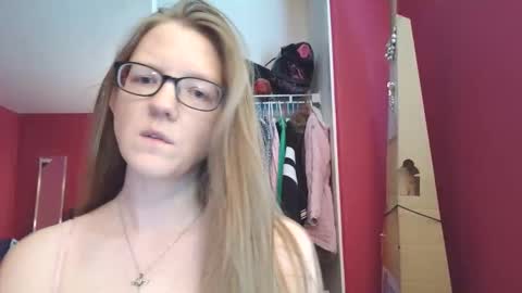 Snapshot of angelicangel3 chatting on December 16, 2025, 6:46 pm AngelicAngel online show from December 16, 2025, 6:46 pm