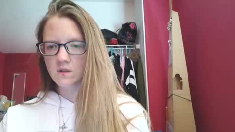 AngelicAngel online show from January 9, 2026, 7:37 pm