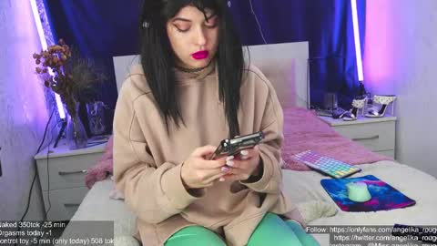 Angelika Rouge online show from March 1, 2025, 3:38 pm