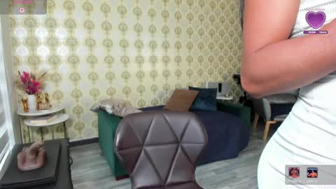 angelina_class_7 online show from April 6, 2026, 2:18 pm