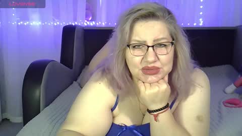 AngelinaGlam online show from October 14, 2025, 8:59 am