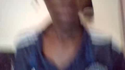 Snapshot of angelinalouise chatting on March 5, 2026, 10:22 am angelinalouise online show from March 5, 2026, 10:22 am