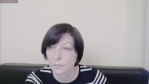 Snapshot of angelinalov_ chatting on January 16, 2025, 8:22 am Angelina online show from January 16, 2025, 8:22 am