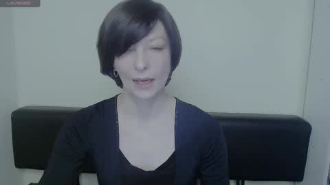 Snapshot of angelinalov_ chatting on February 21, 2025, 7:34 am Angelina online show from February 21, 2025, 7:34 am