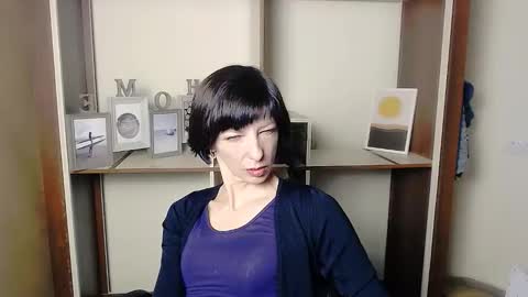 Snapshot of angelinalov_ chatting on September 27, 2025, 6:51 am Angelina online show from September 27, 2025, 6:51 am