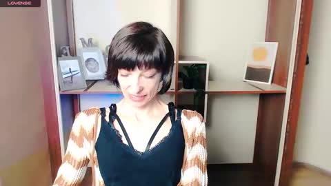 Snapshot of angelinalov_ chatting on October 11, 2025, 6:56 am Angelina online show from October 11, 2025, 6:56 am