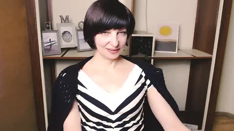 Angelina online show from April 4, 2026, 9:51 am