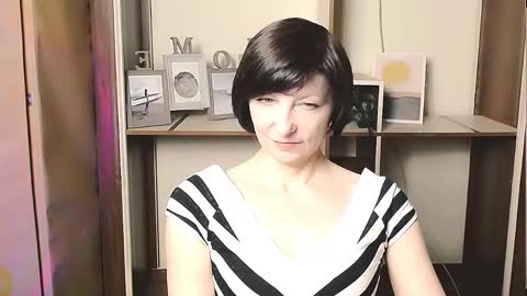 Snapshot of angelinalov_ chatting on April 30, 2026, 8:31 am Angelina online show from April 30, 2026, 8:31 am