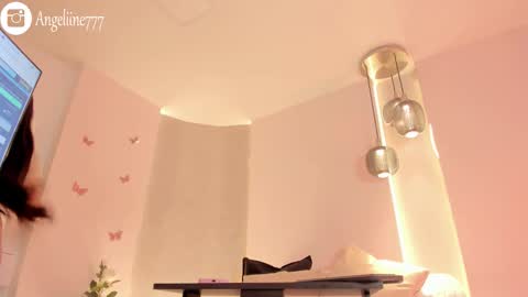 Snapshot of angeline777 chatting on October 20, 2025, 1:22 pm Angeline online show from October 20, 2025, 1:22 pm