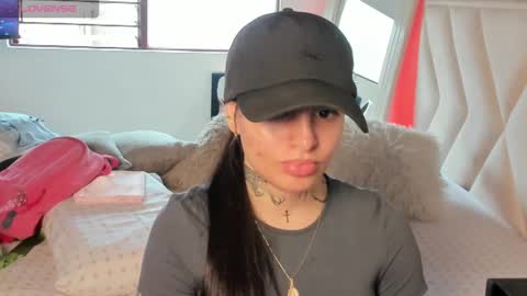 Angeline Smith  online show from March 10, 2026, 8:03 pm