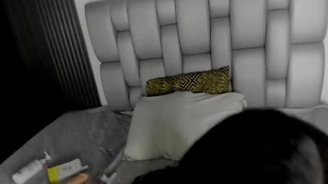 Snapshot of angeline_bleak chatting on November 15, 2025, 12:02 pm angeline_bleak online show from November 15, 2025, 12:02 pm