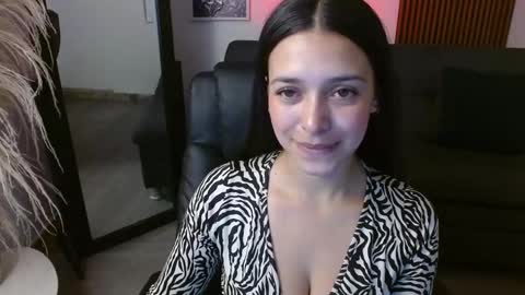 Snapshot of angeline_davies chatting on February 3, 2025, 3:27 pm angeline_davies online show from February 3, 2025, 3:27 pm