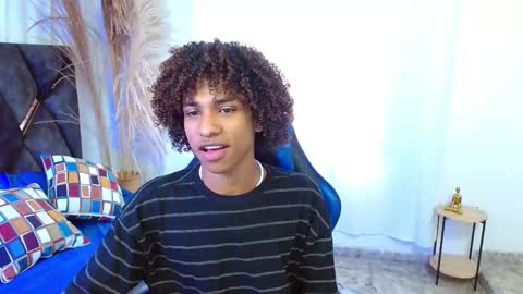 Angel online show from November 20, 2025, 8:52 pm