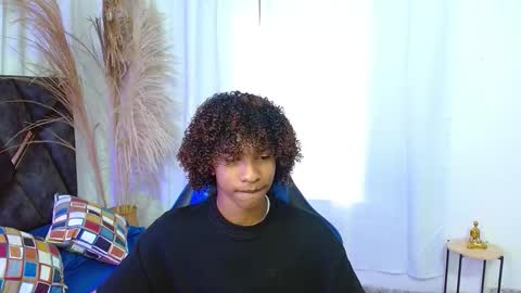 Angel online show from November 29, 2025, 8:45 pm