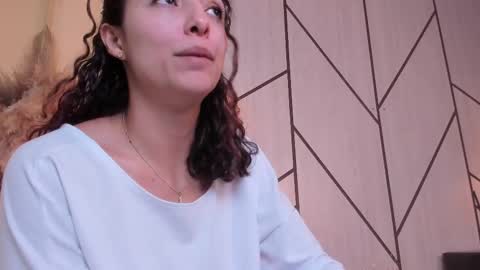 Angel online show from January 17, 2025, 2:50 pm