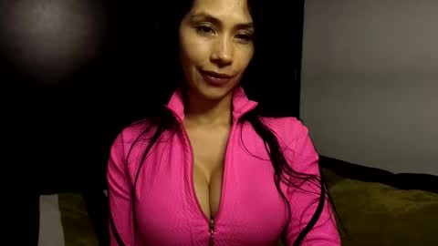  ANGELA ISABELLA  online show from November 24, 2025, 11:48 pm