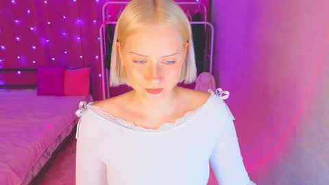 Cutie online show from January 16, 2026, 1:37 pm
