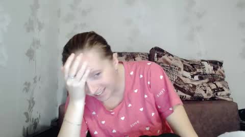 Snapshot of angellllsexy chatting on November 16, 2025, 12:11 pm Galina online show from November 16, 2025, 12:11 pm