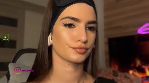 angelmi171 online show from October 12, 2025, 5:23 pm