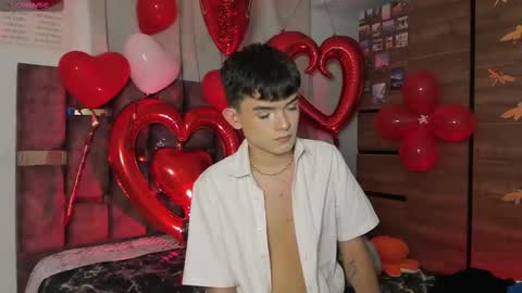 Snapshot of angelocute_ chatting on February 15, 2025, 4:58 am Angelo I work from home this is my room online show from February 15, 2025, 4:58 am