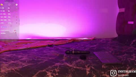 Snapshot of angelocute_ chatting on November 27, 2025, 7:10 am Angelo I work from home this is my room online show from November 27, 2025, 7:10 am