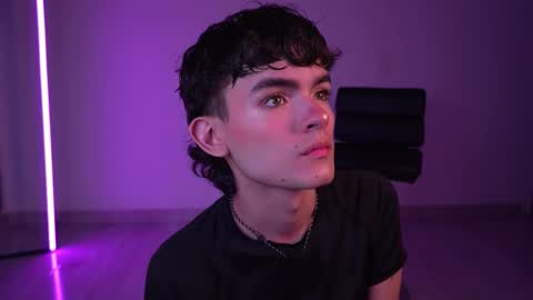 Snapshot of angelocute_ chatting on February 23, 2026, 12:52 am Angelo I work from home this is my room online show from February 23, 2026, 12:52 am