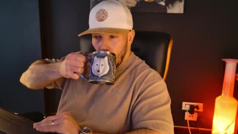 Snapshot of angeloeric chatting on February 28, 2026, 12:06 pm BlackWolf online show from February 28, 2026, 12:06 pm