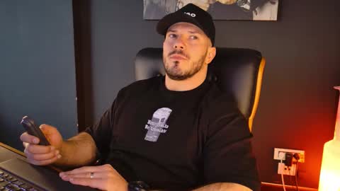 Snapshot of angeloeric chatting on March 2, 2026, 11:06 am BlackWolf online show from March 2, 2026, 11:06 am