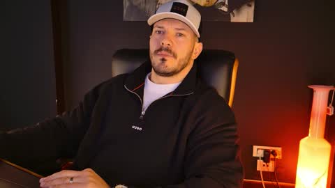 Snapshot of angeloeric chatting on March 30, 2026, 7:53 am BlackWolf online show from March 30, 2026, 7:53 am