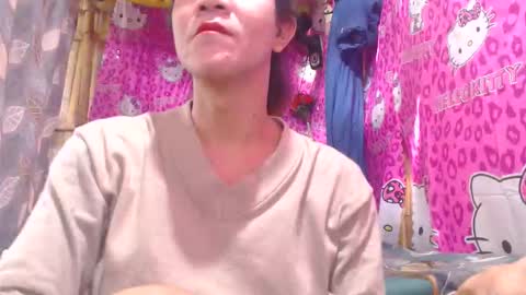 Snapshot of angelofcumts chatting on February 12, 2026, 12:27 am angelofcumts online show from February 12, 2026, 12:27 am