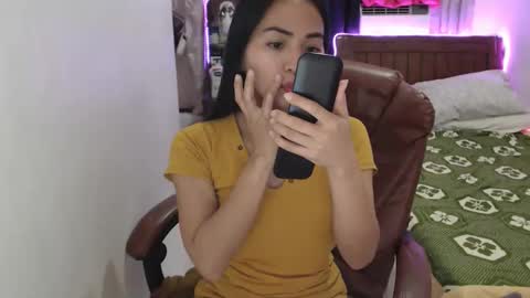 Snapshot of angelofcumx chatting on February 10, 2026, 9:24 am sabina online show from February 10, 2026, 9:24 am