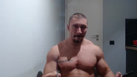 Snapshot of angelofit chatting on October 15, 2025, 5:24 pm ------- SEX SHOW WITH GUYS AND GIRLS MUSCLE SHOW online show from October 15, 2025, 5:24 pm