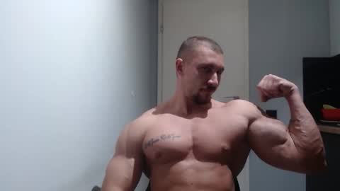 Snapshot of angelofit chatting on November 14, 2025, 3:00 pm ------- SEX SHOW WITH GUYS AND GIRLS MUSCLE SHOW online show from November 14, 2025, 3:00 pm