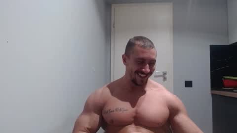 Snapshot of angelofit chatting on December 5, 2025, 4:25 pm ------- SEX SHOW WITH GUYS AND GIRLS MUSCLE SHOW online show from December 5, 2025, 4:25 pm