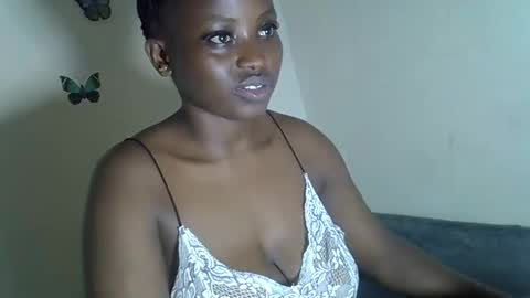 angelofsweetness online show from December 16, 2025, 8:03 pm