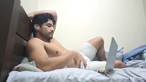 angelolml online show from December 26, 2024, 5:26 am